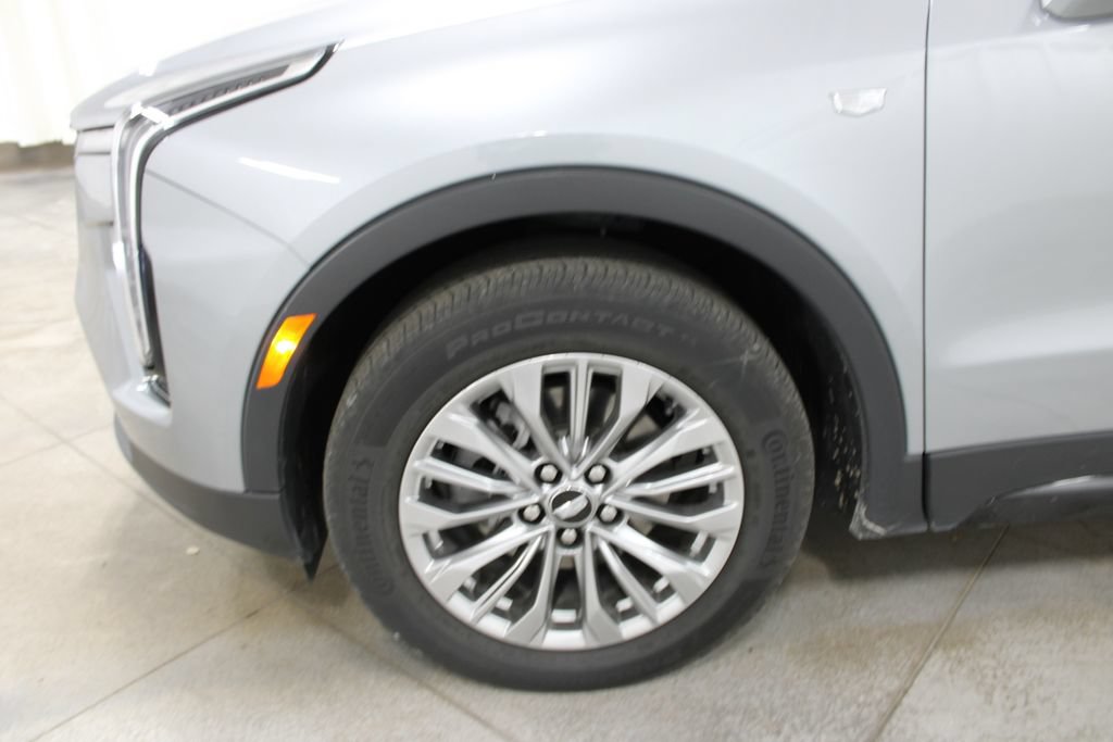 Used 2024 Cadillac XT4 Premium Luxury AWD/4WD image 38