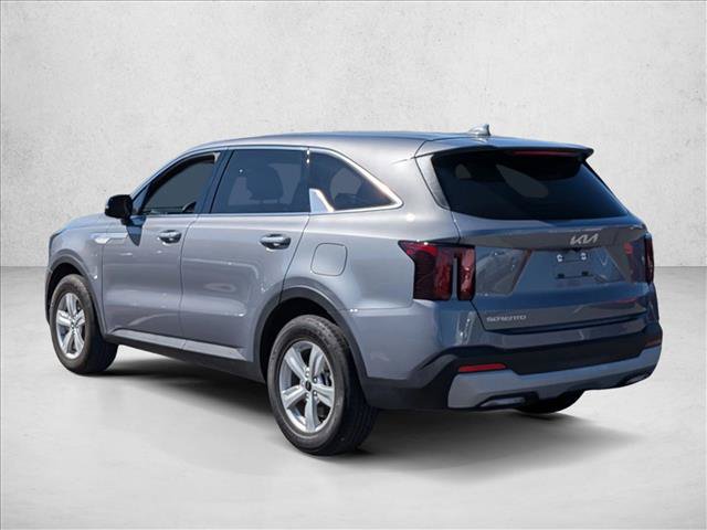 Used 2025 Kia Sorento LX FWD image 7