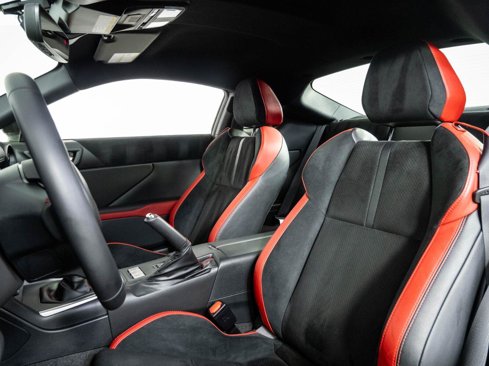 Used 2025 Subaru BRZ Limited RWD image 5