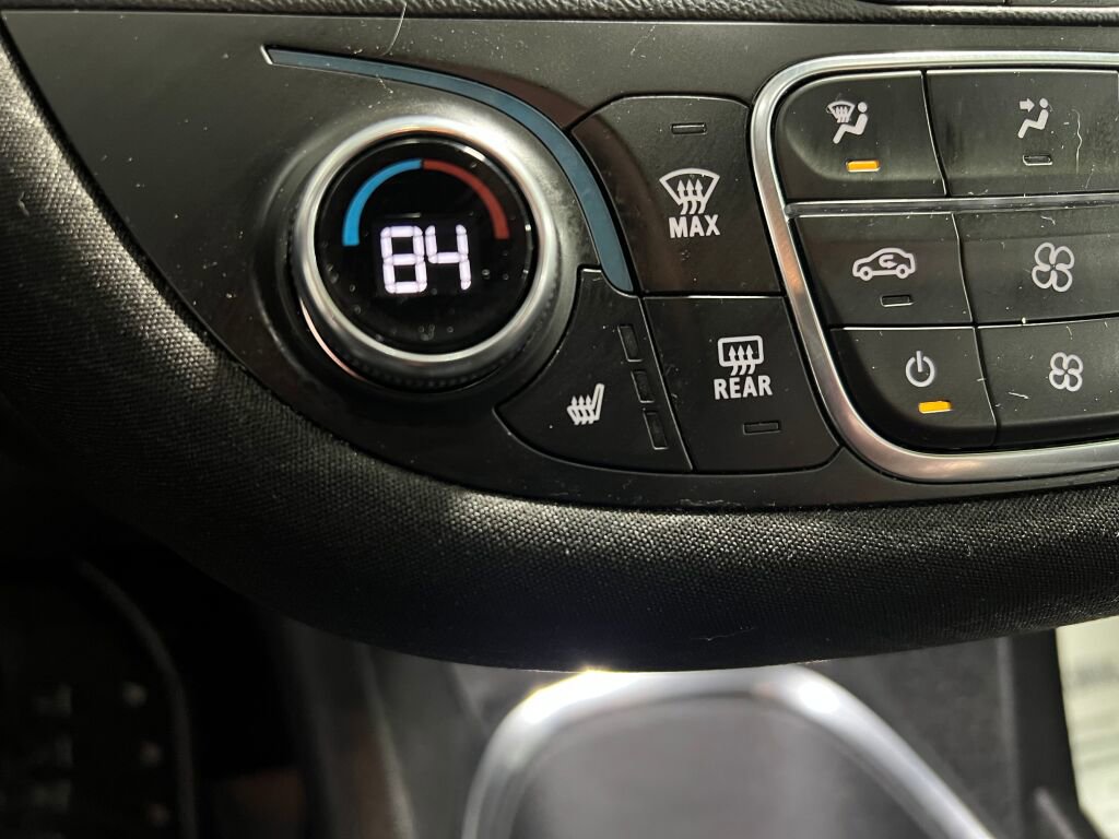 Used 2023 Chevrolet Malibu LT image 11