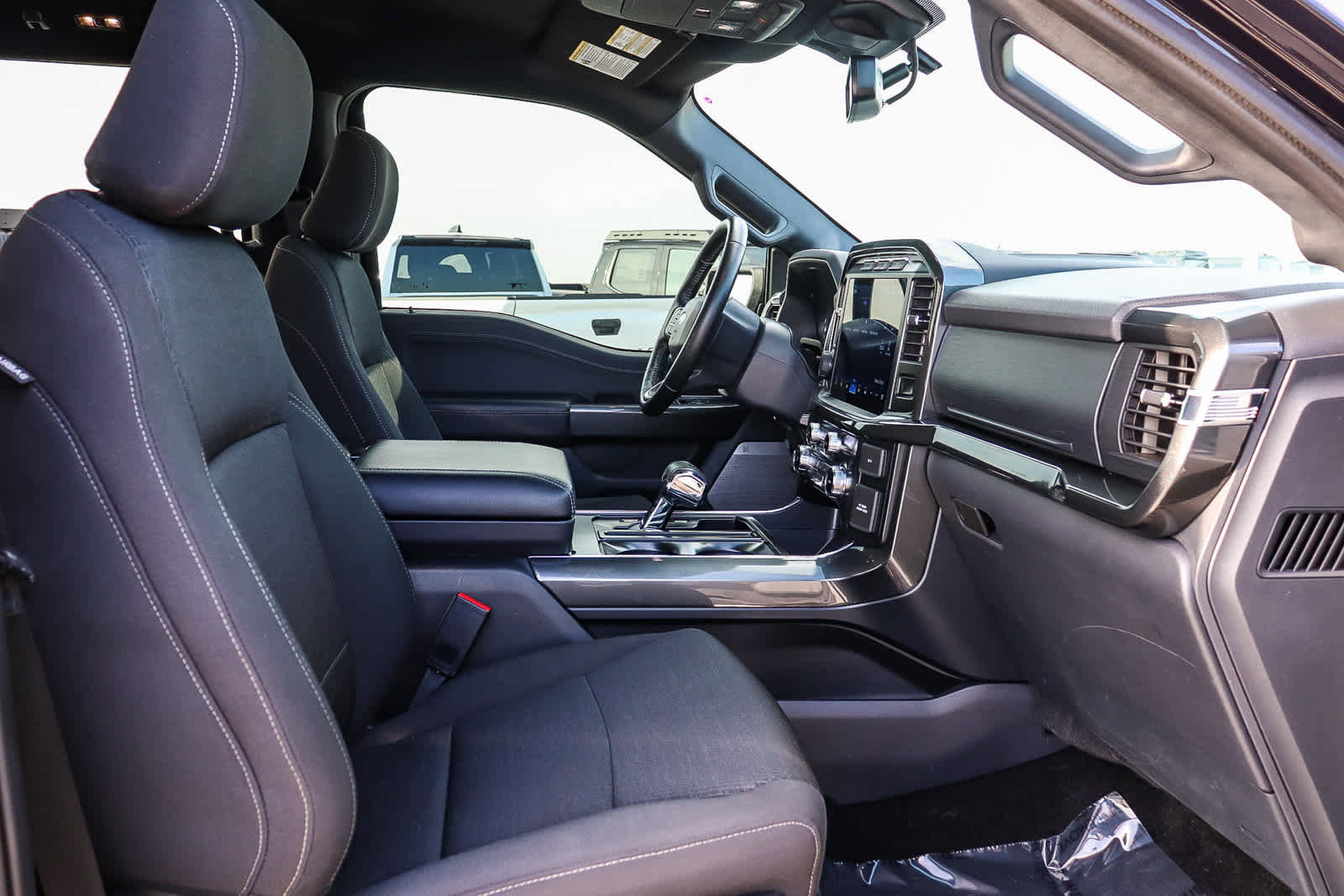 Used 2022 Ford F150 XLT w/ Equipment Group 302A High image 24