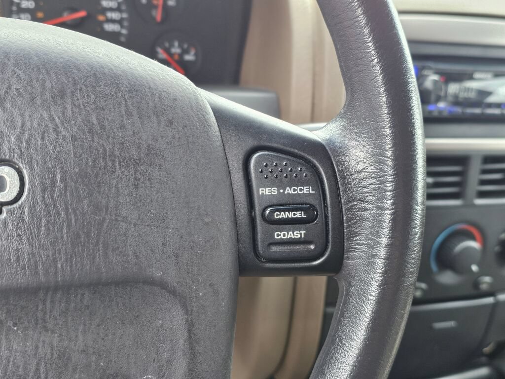 Used 2001 Jeep Grand Cherokee Laredo AWD/4WD image 28