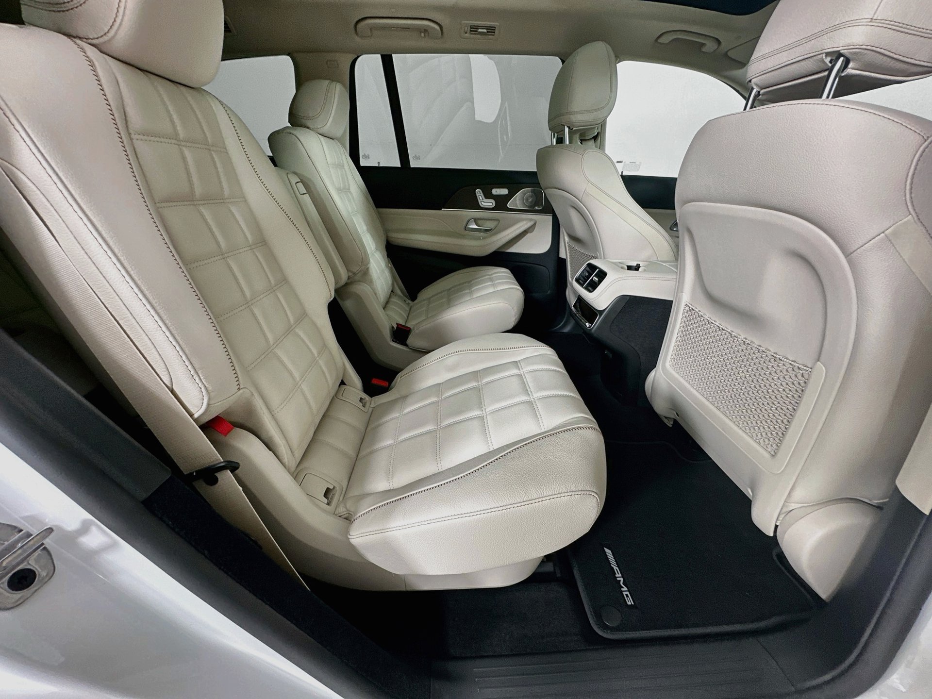 New 2027 Mercedes-Benz GLS 450 4MATIC image 30