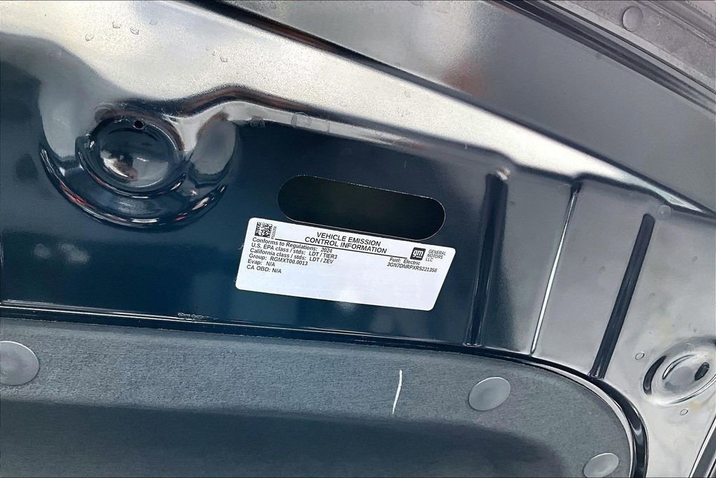 Used 2024 Chevrolet Equinox EV RS FWD image 31