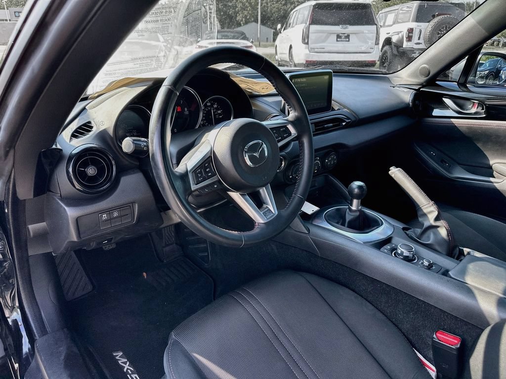 Used 2016 MAZDA MX-5 Miata Club w/ Brembo/BBS Package RWD image 12