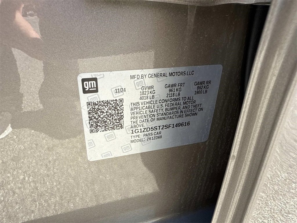 Used 2025 Chevrolet Malibu LT image 32