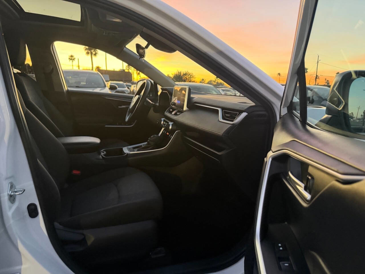 Used 2024 Toyota RAV4 XLE w/ Convenience Package image 26