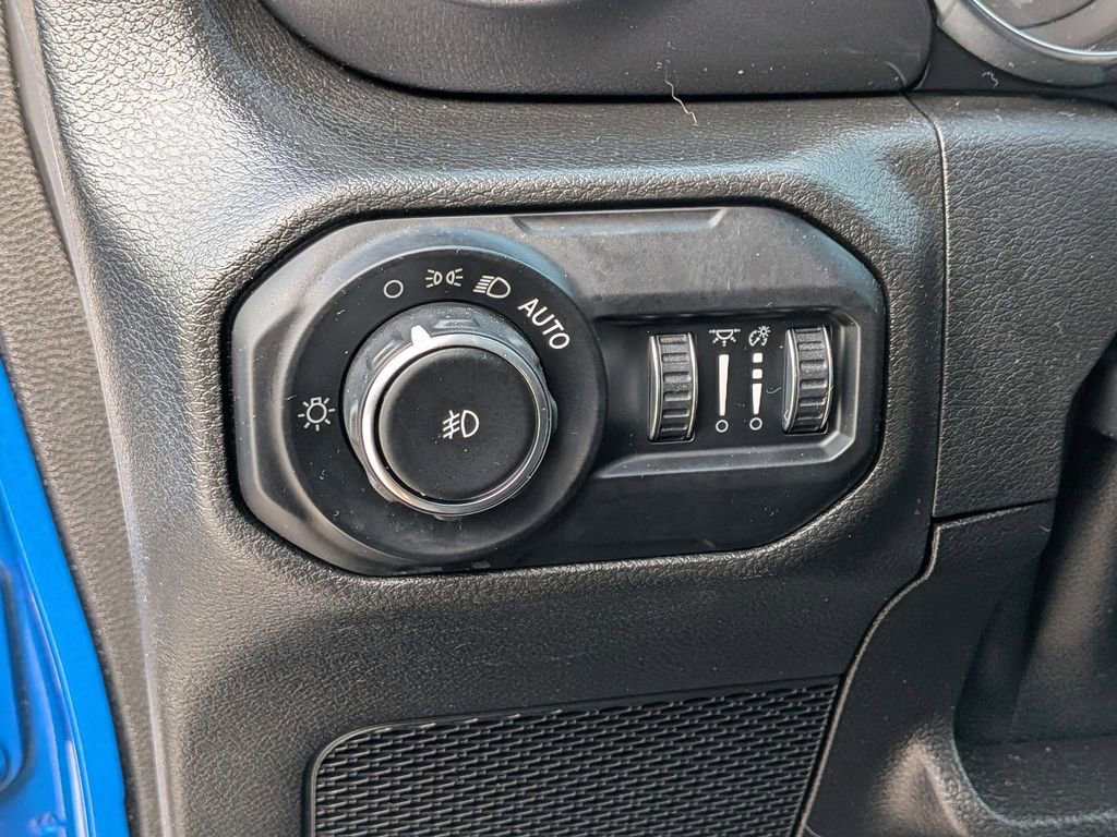 Certified 2021 Jeep Wrangler Unlimited Sport image 13