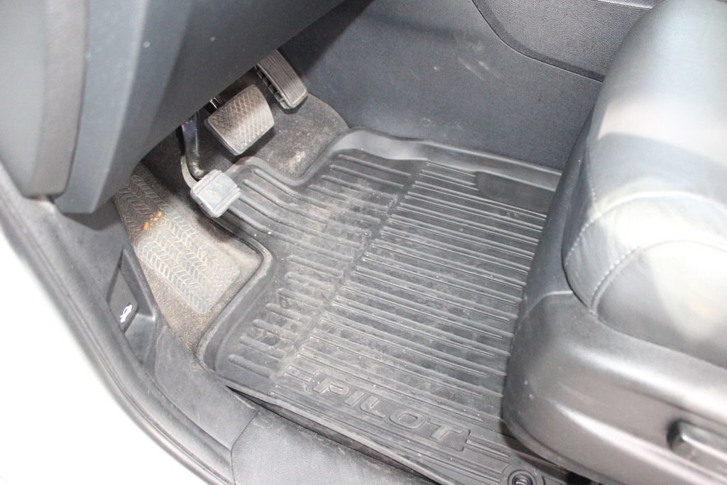 Used 2022 Honda Pilot Touring image 23