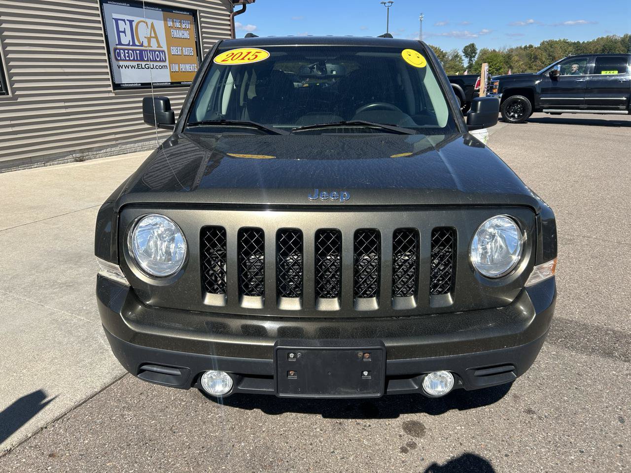 Used 2015 Jeep Patriot Latitude AWD/4WD image 2