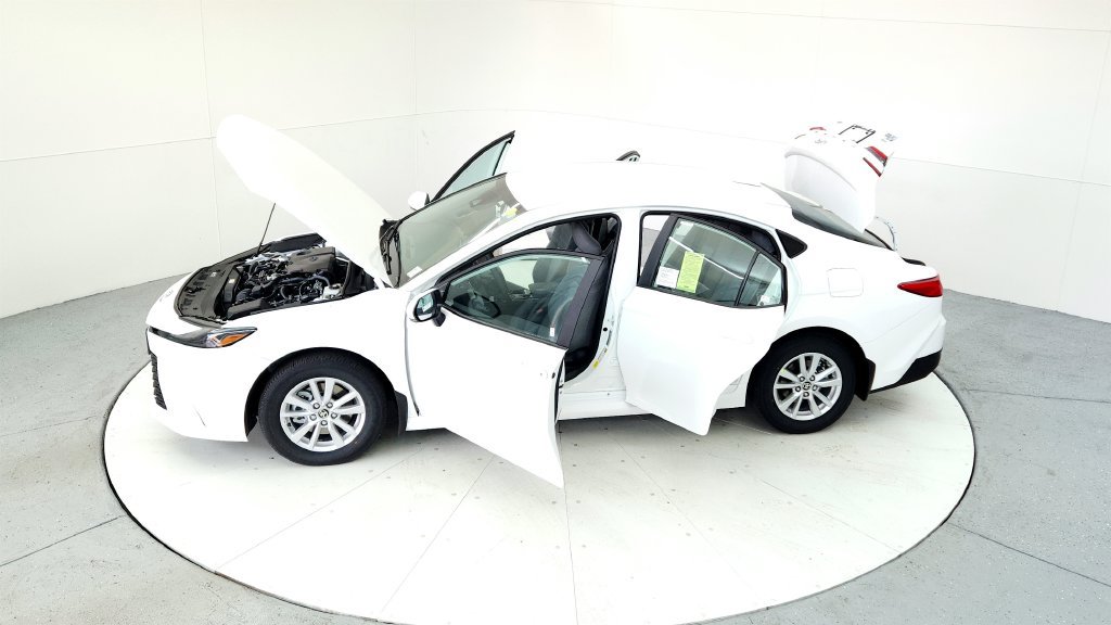 Certified 2025 Toyota Camry LE AWD/4WD image 18