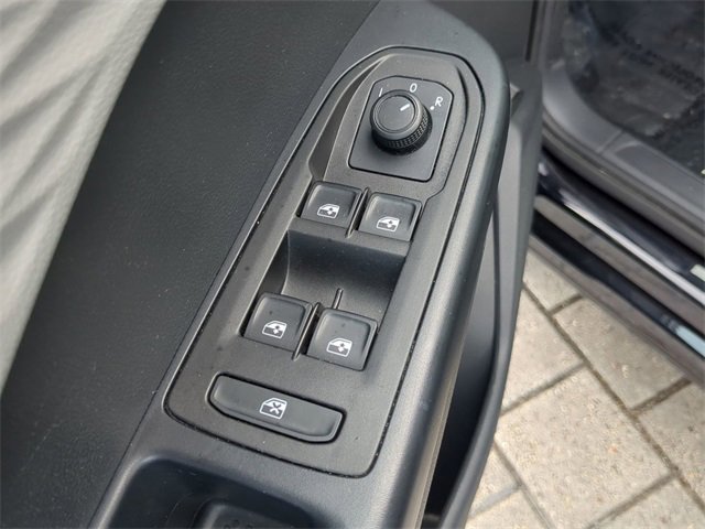 Used 2024 Volkswagen Taos S image 16