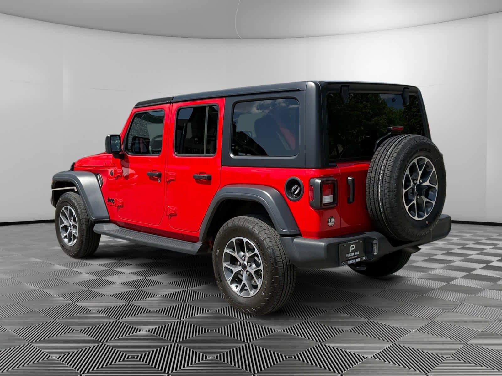 Used 2024 Jeep Wrangler Unlimited Sport AWD/4WD image 3