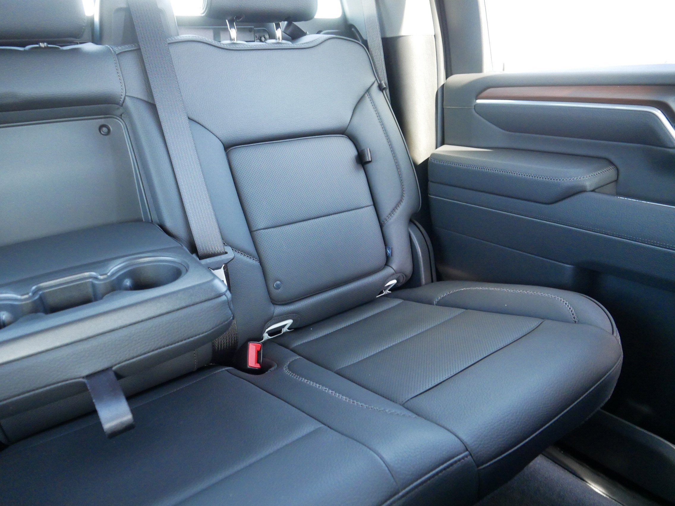 Used 2025 GMC Sierra 2500 Denali w/ Denali Reserve Package AWD/4WD image 14
