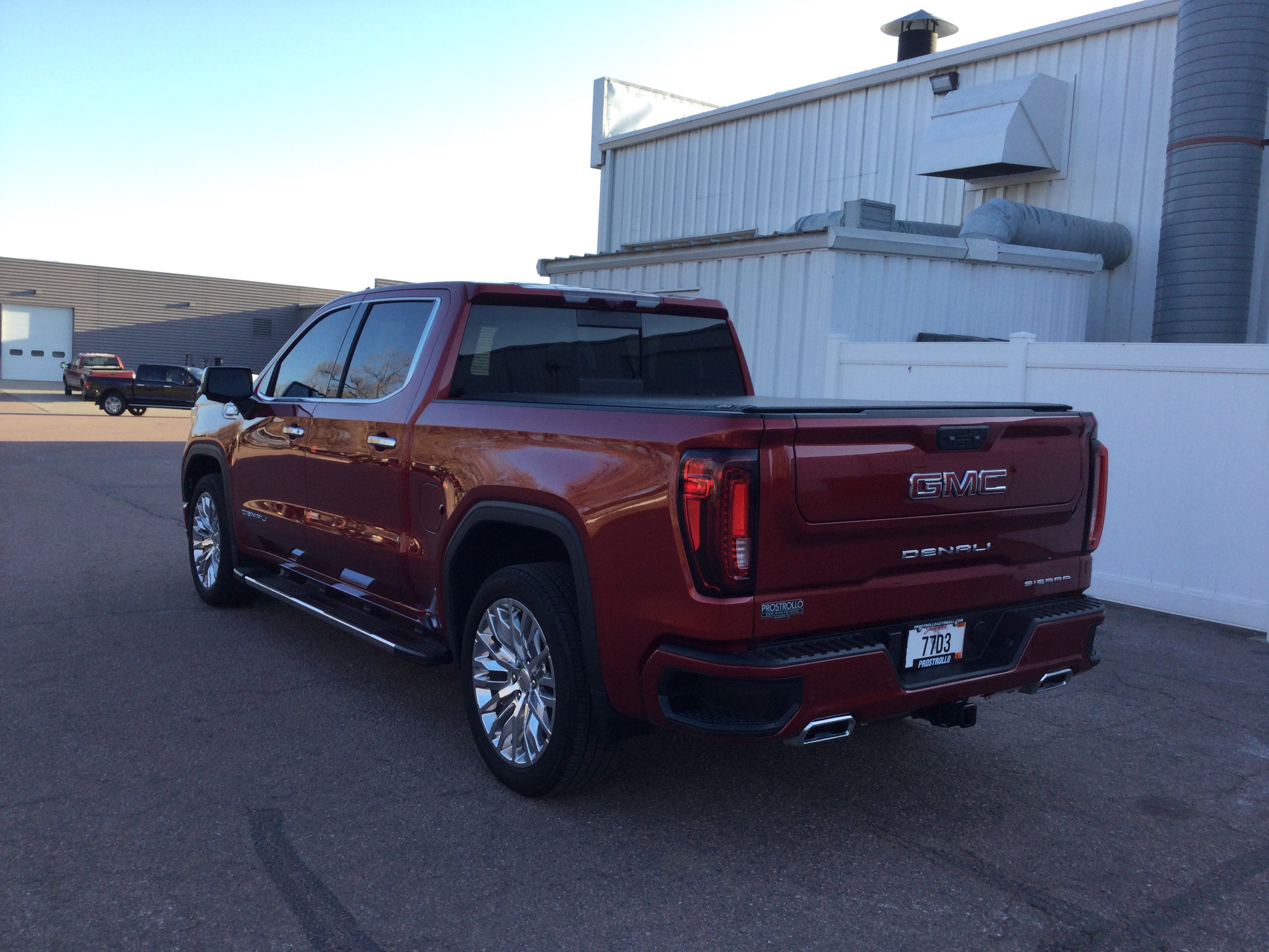 Used 2024 GMC Sierra 1500 Denali w/ Technology Package AWD/4WD image 7