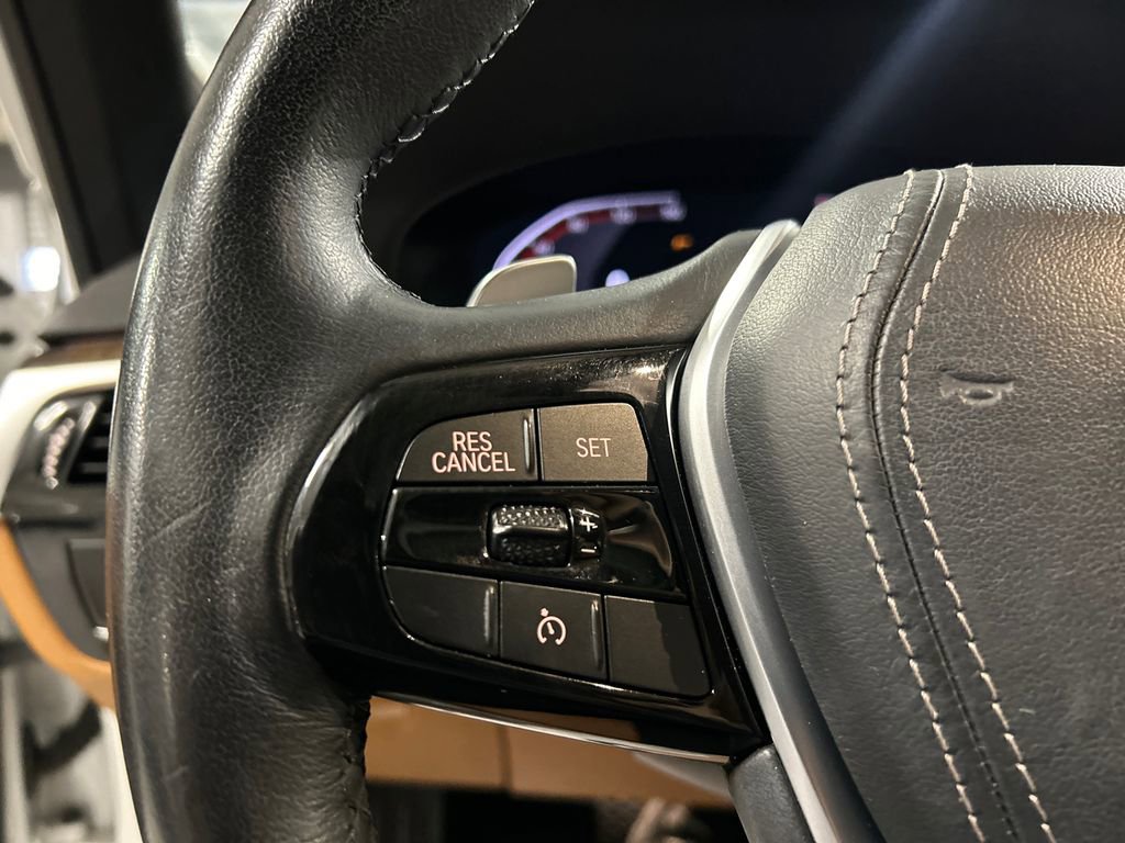 Used 2020 BMW 530i xDrive w/ Luxury Package AWD/4WD image 13