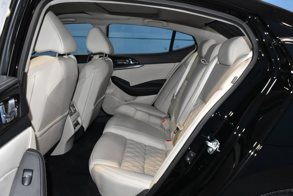 Certified 2023 Nissan Maxima Platinum w/ Sport Mat Group FWD image 19