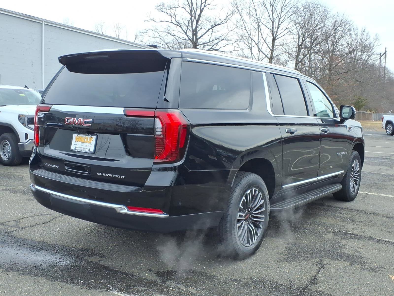 New 2026 GMC Yukon XL Elevation w/ Elevation Premium Package image 7