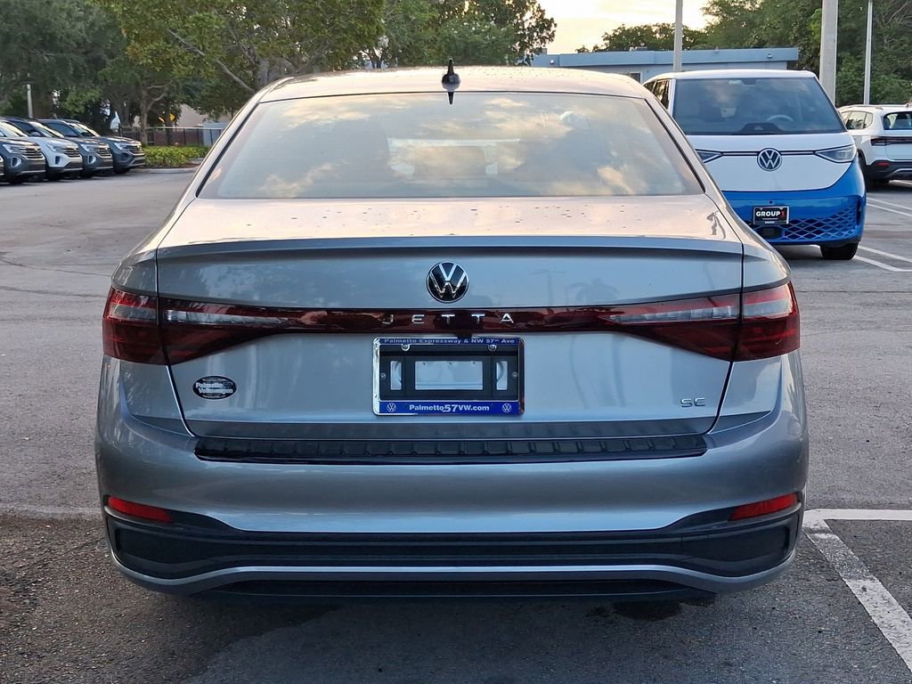 New 2026 Volkswagen Jetta SE image 4