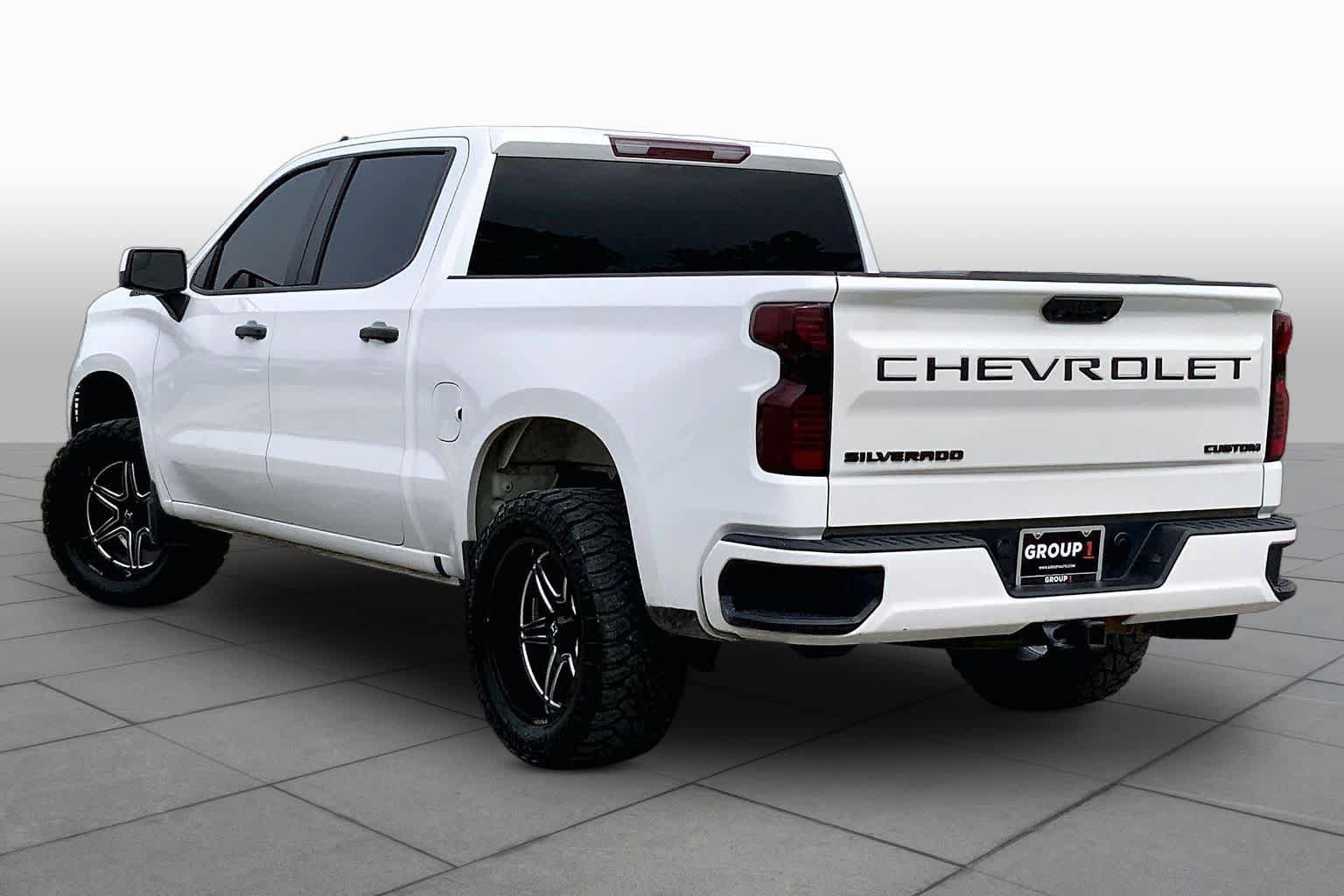 Used 2023 Chevrolet Silverado 1500 Custom RWD image 12