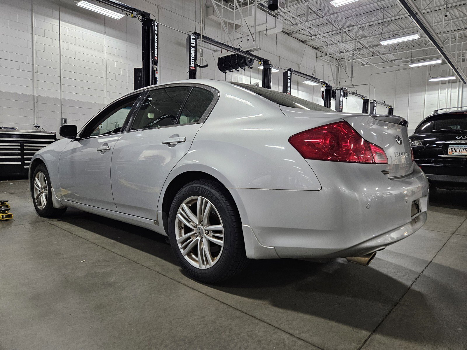 Used 2013 INFINITI G37 x w/ Premium Pkg image 8