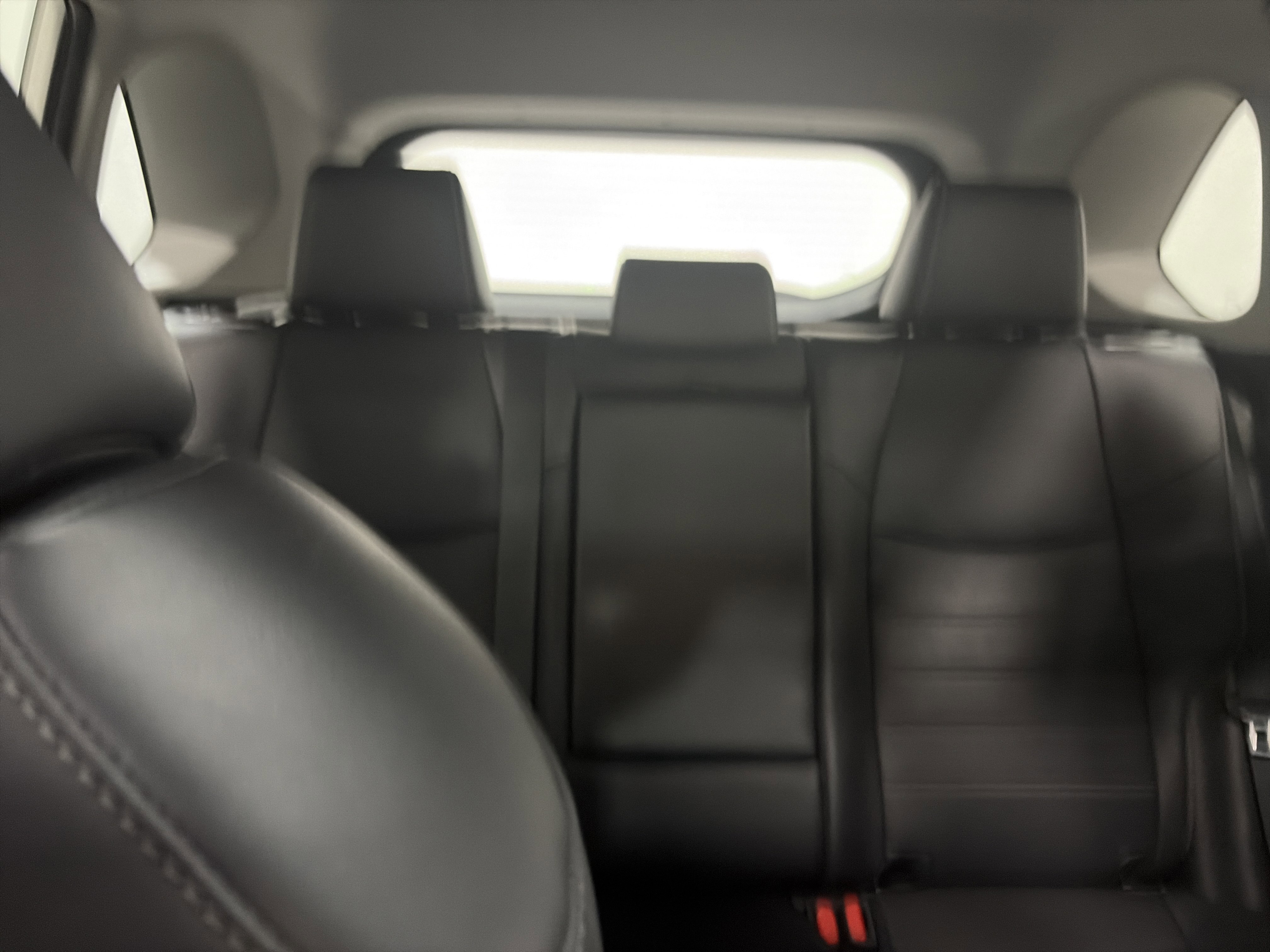 Used 2022 Toyota RAV4 XLE Premium image 36