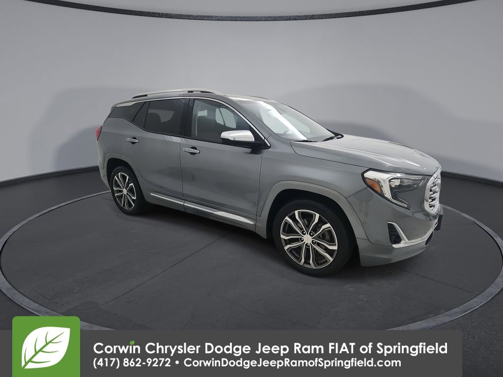 Used 2020 GMC Terrain Denali w/ Denali Premium Package FWD video 2