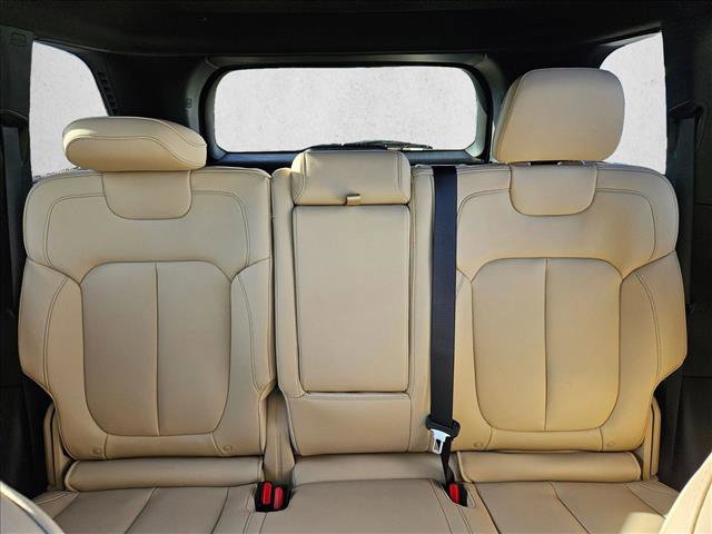 New 2025 Jeep Grand Cherokee Limited image 15