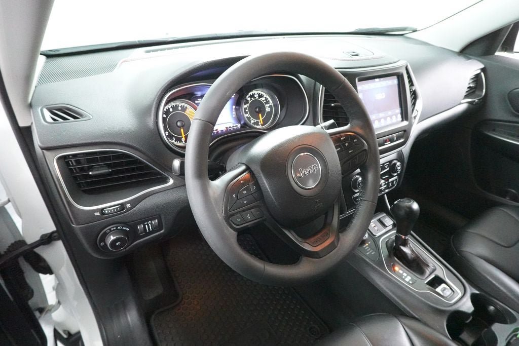Used 2022 Jeep Cherokee Trailhawk AWD/4WD image 10