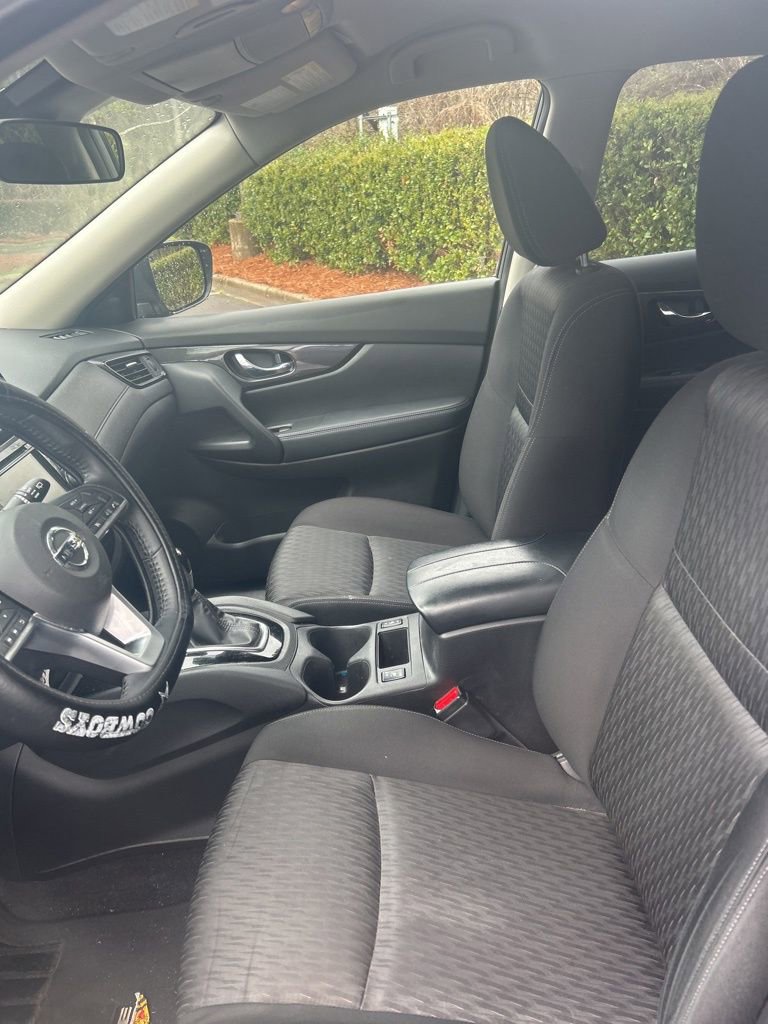 Used 2020 Nissan Rogue S w/ Special Edition Package image 19