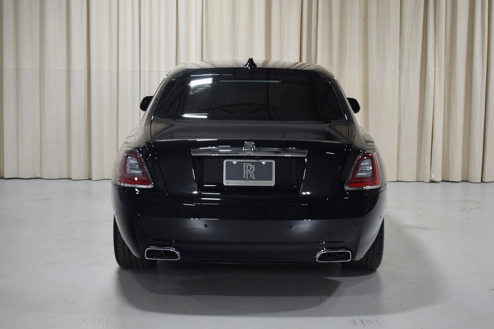 Certified 2024 Rolls-Royce Ghost image 12