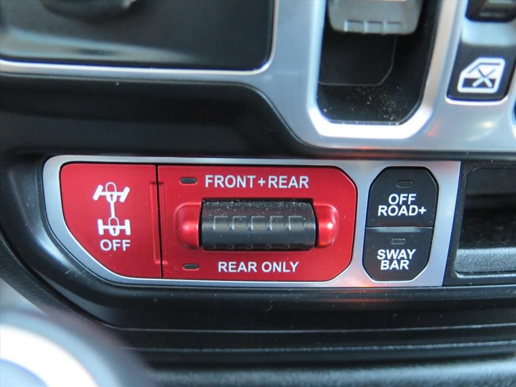 Used 2020 Jeep Gladiator Rubicon AWD/4WD image 12