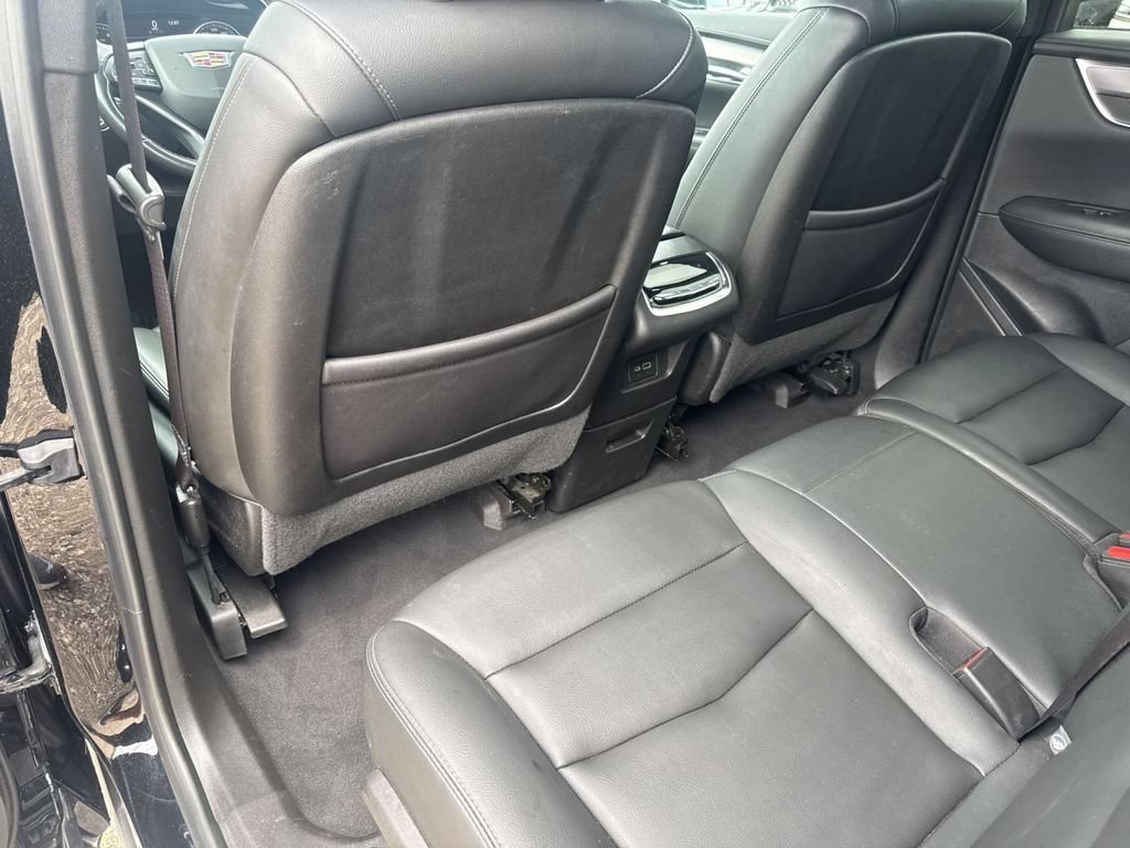 Used 2021 Cadillac XT6 Luxury w/ LPO, Floor Liner Package FWD image 28