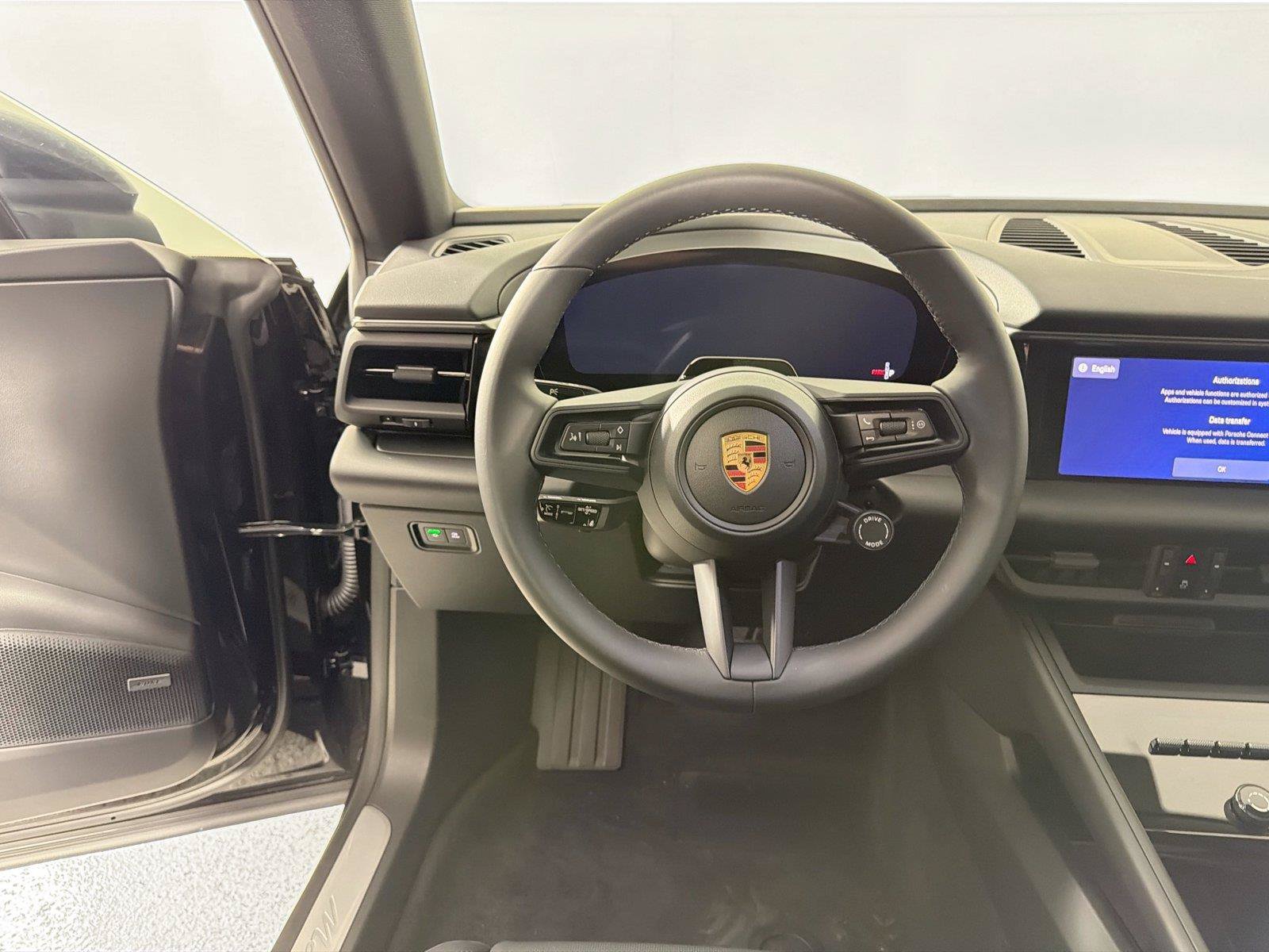 Certified 2026 Porsche Macan Electric RWD image 18