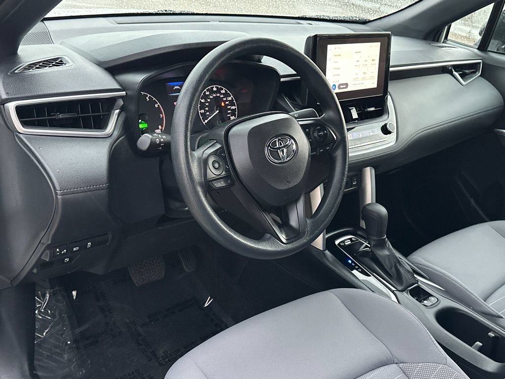 Used 2023 Toyota Corolla Cross AWD Hybrid image 14