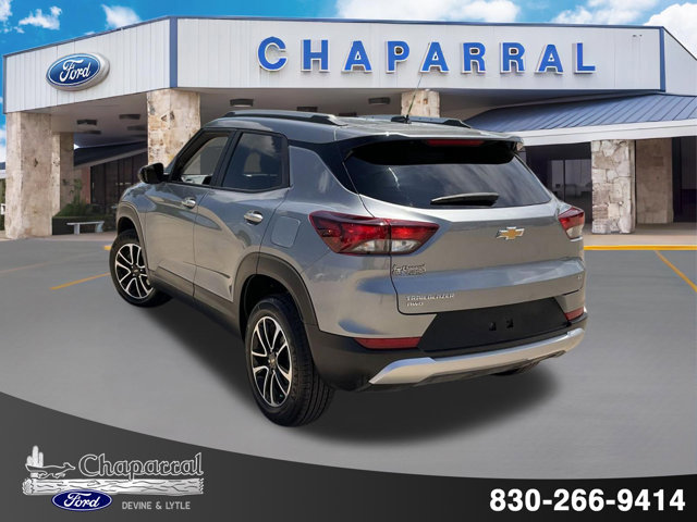 Used 2025 Chevrolet TrailBlazer LT AWD/4WD image 19