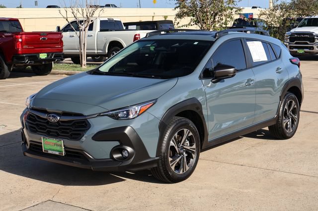 Used 2025 Subaru Crosstrek 2.5i Premium AWD/4WD image 3