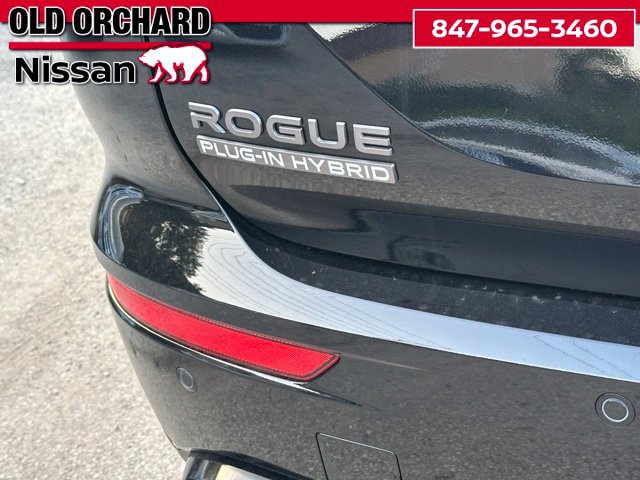 Used 2026 Nissan Rogue Platinum w/ Family Package AWD/4WD image 9