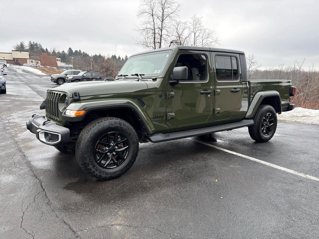 Used 2021 Jeep Gladiator Sport image 30