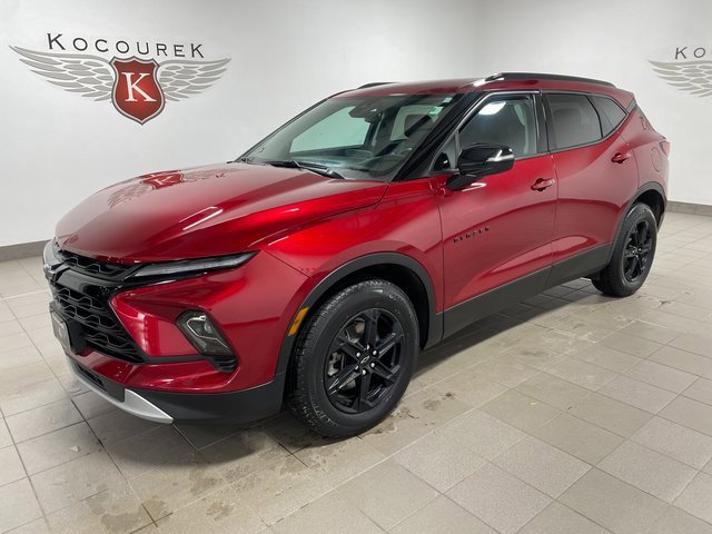 Used 2023 Chevrolet Blazer LT w/ Midnight/Sport Edition image 3