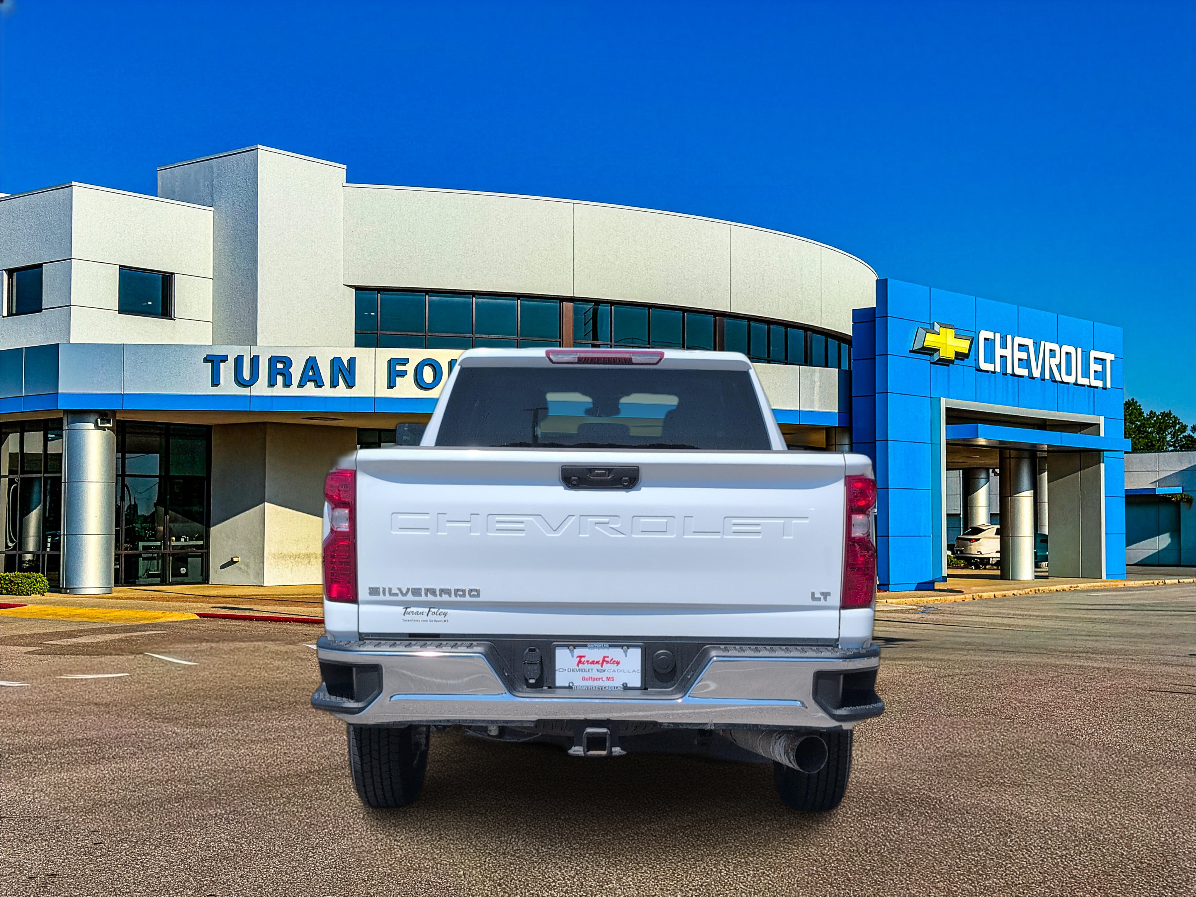 Used 2025 Chevrolet Silverado 2500 LT w/ Convenience Package AWD/4WD image 4