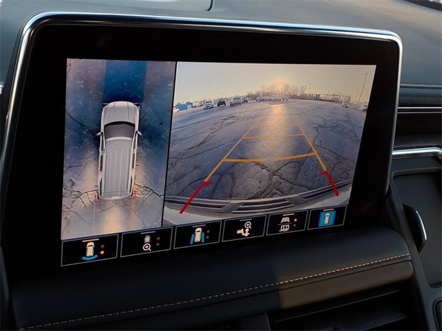 Used 2021 GMC Yukon AT4 w/ Technology Package image 10