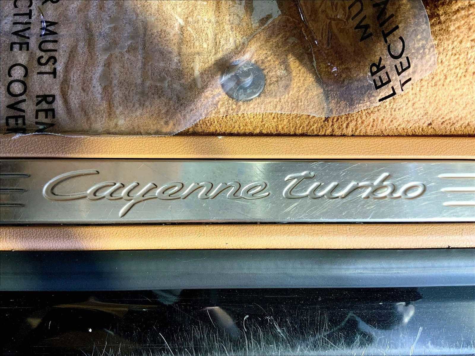 Used 2015 Porsche Cayenne Turbo AWD/4WD image 19