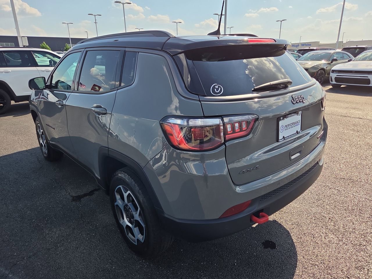 Used 2022 Jeep Compass Trailhawk w/ Trailhawk Convenience Group AWD/4WD image 5
