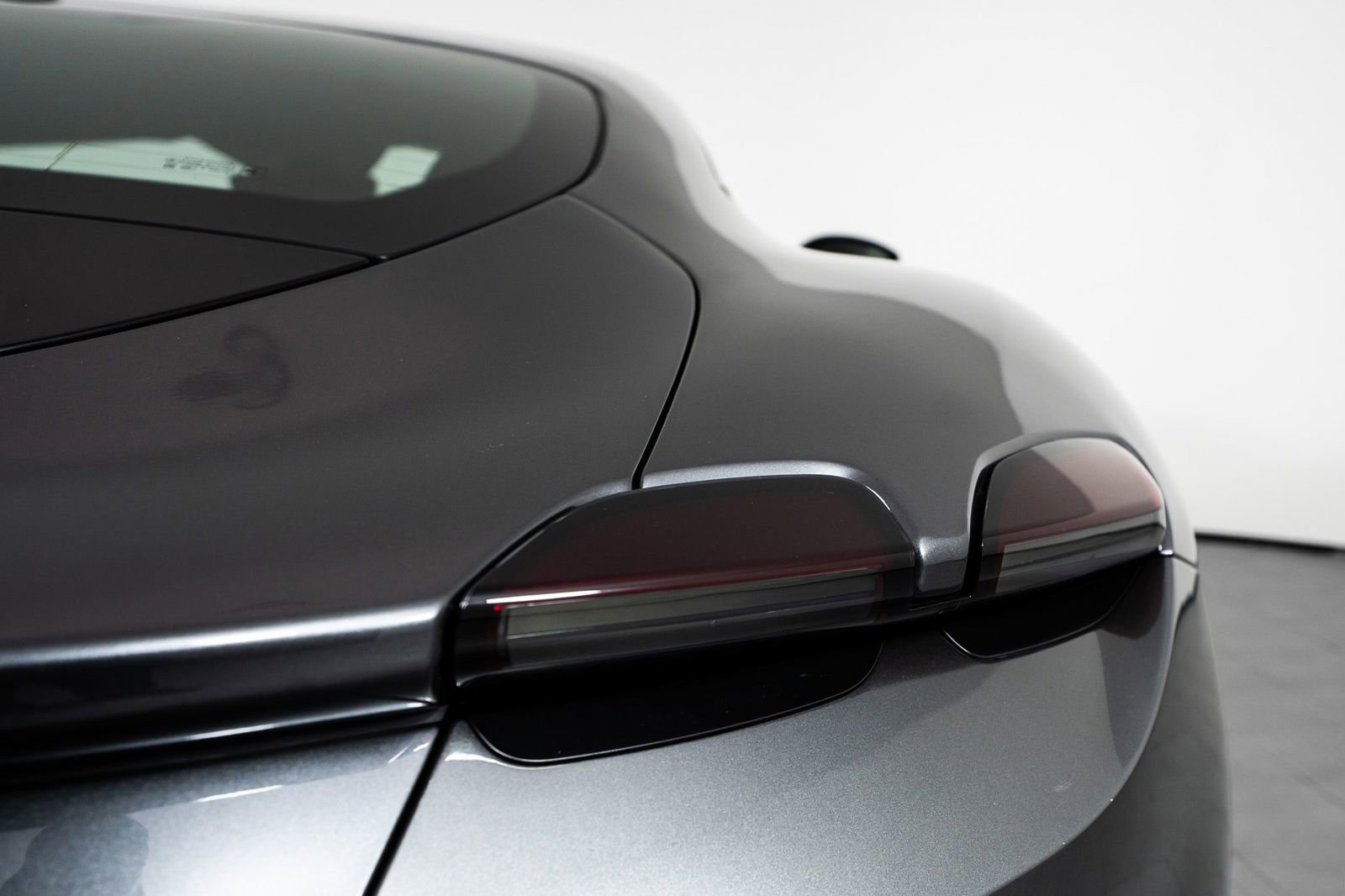 Certified 2022 Ferrari Roma RWD image 22