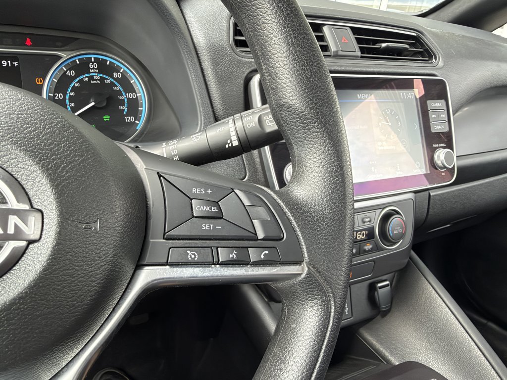 Used 2025 Nissan Leaf S FWD image 27