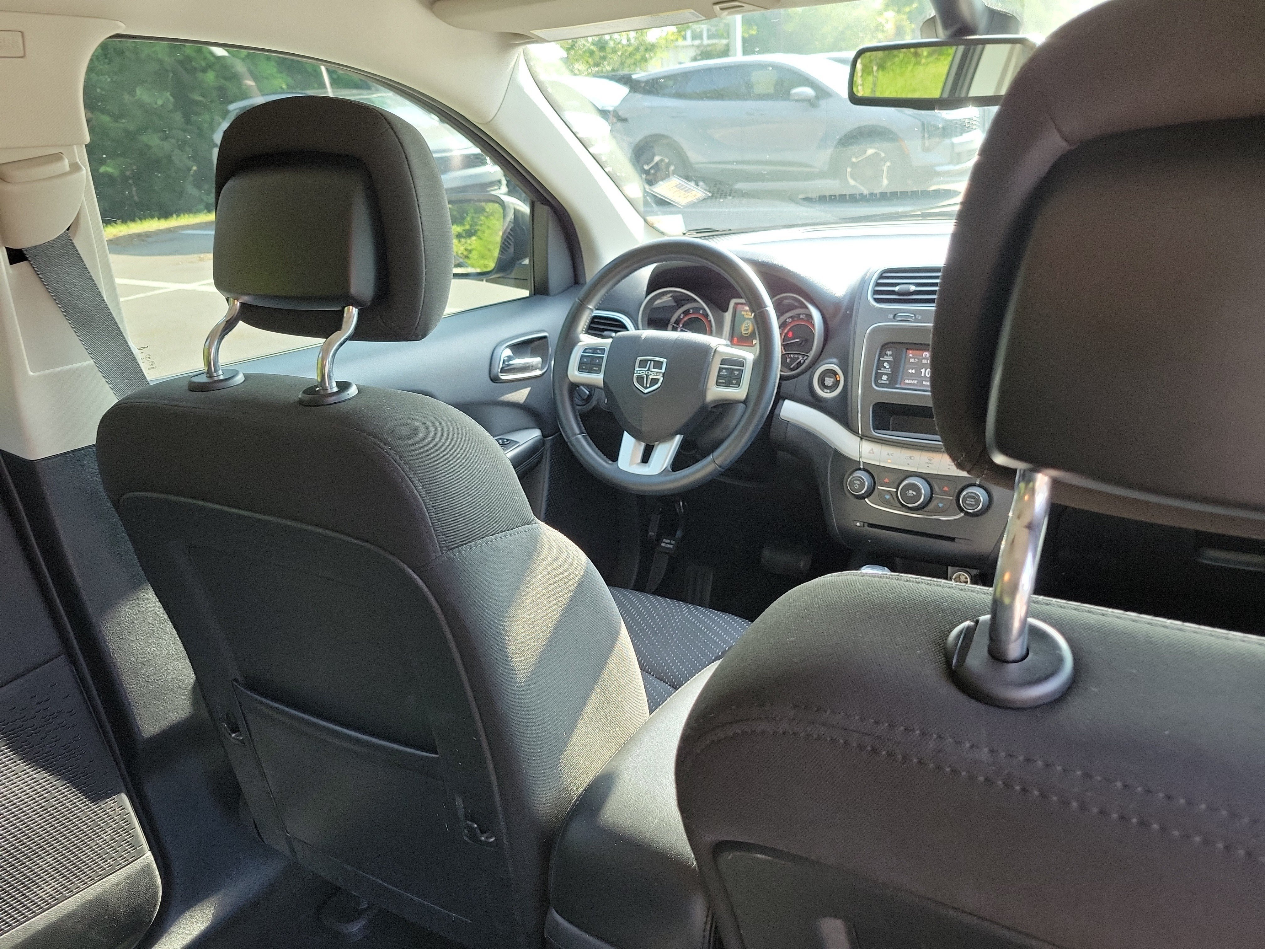 Used 2020 Dodge Journey SE w/ SE Popular Equipment Group FWD image 13