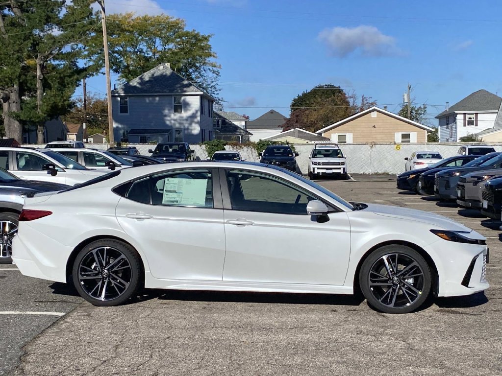 New 2026 Toyota Camry XSE w/ Premium Package FWD image 2