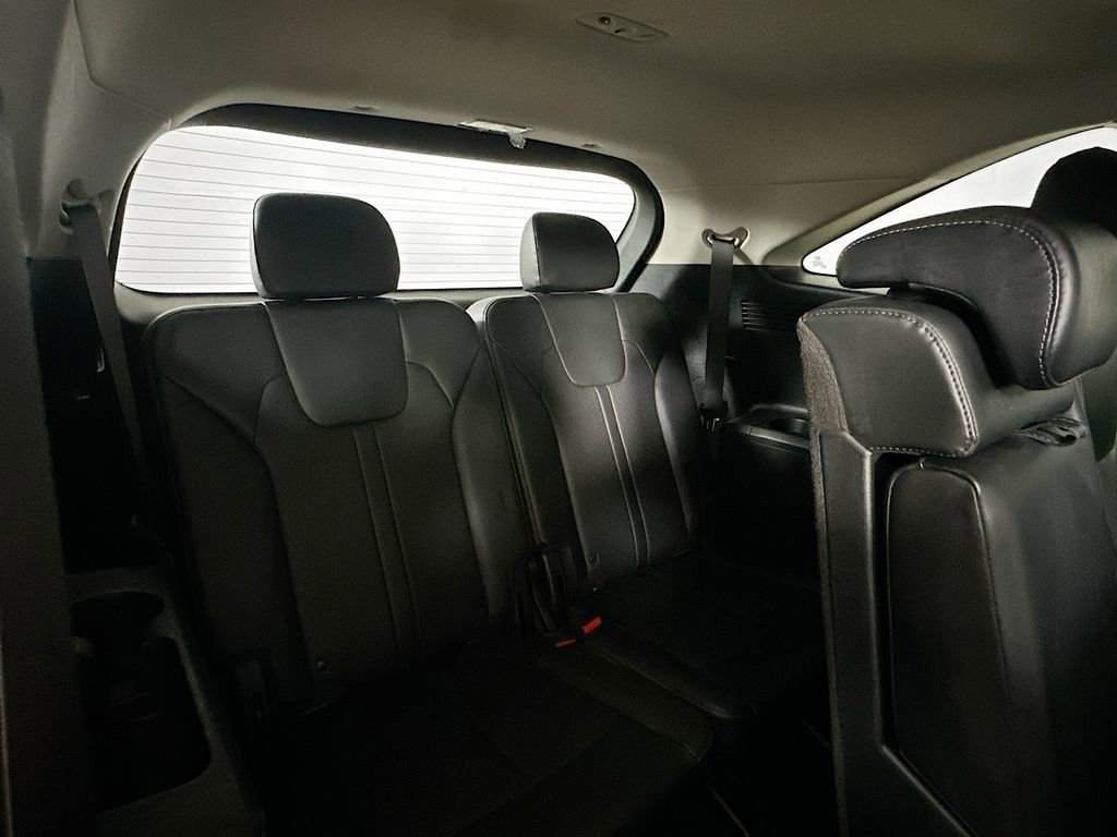 Used 2021 Kia Sorento S w/ Panoramic Sunroof Package image 14