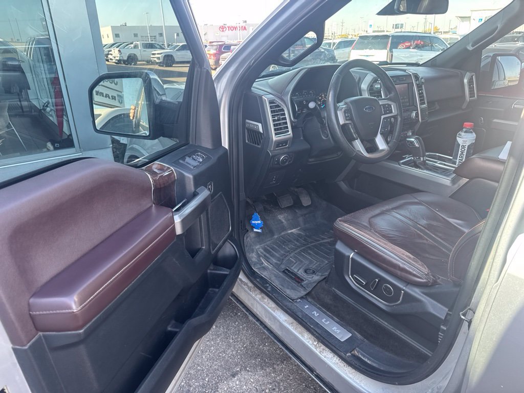 Used 2015 Ford F150 Platinum w/ Equipment Group 701A Luxury AWD/4WD image 6